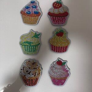 Colorful Cupcake Art Set